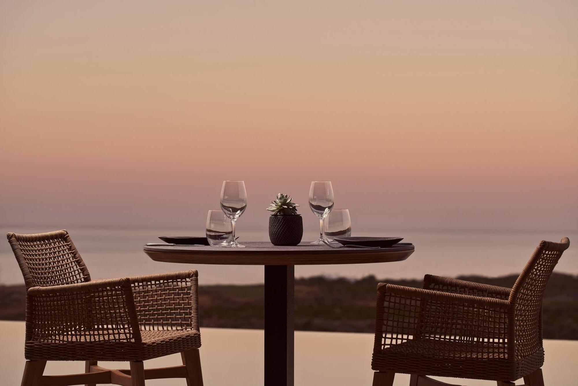 Magma Santorini, In The Unbound Collection By Hyatt 5* Vourvoulos