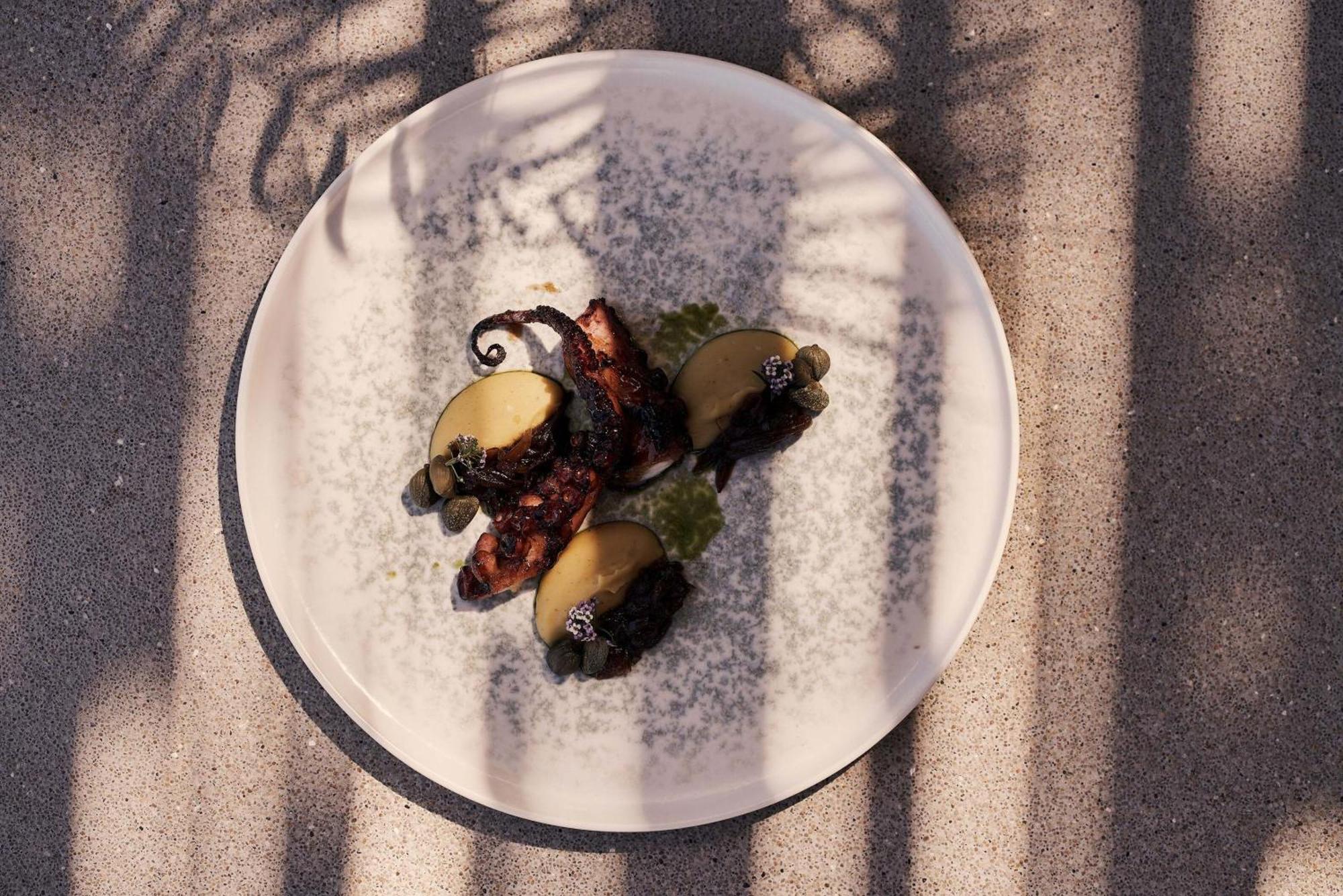 Magma Santorini, In The Unbound Collection By Hyatt 5* Vourvoúlos